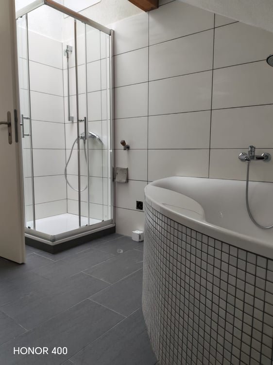 Charmante 3-Zimmer-Dachwohnung an der Hauptstrasse in Biezwil 6