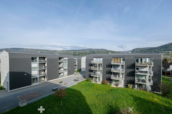 Moderne 3.5-Zimmer-Wohnung mit Balkon im Quartier Les Amis, Biel/Bienne 1