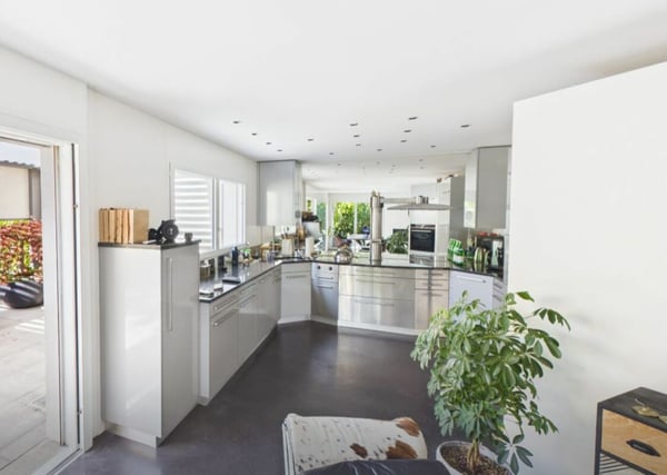 Traumhaus im Grünen sucht Liebhaber 2