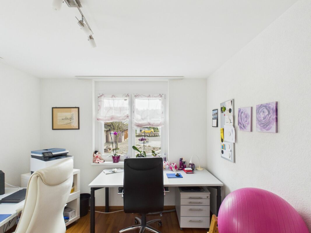 Grosszügige Designwohnung mit zwei Balkonen und stilvollem Wohnambiente