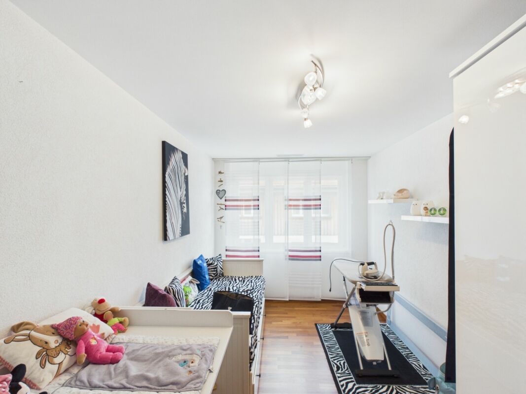 Grosszügige Designwohnung mit zwei Balkonen und stilvollem Wohnambiente