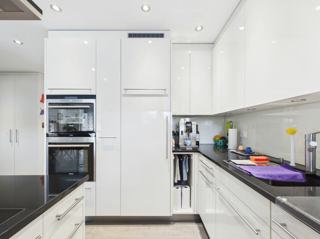 Grosszügige Designwohnung mit zwei Balkonen und stilvollem Wohnambiente