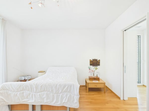 Schöne und gepflegte 3.5- Zimmerwohnung 12