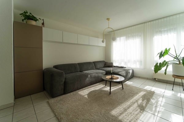 Grosszügige 4½-Zimmer-Wohnung mit Wintergarten und zwei Tiefgaragenplätzen 2