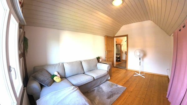 Idyllische 3-Zimmer Dachwohnung 4