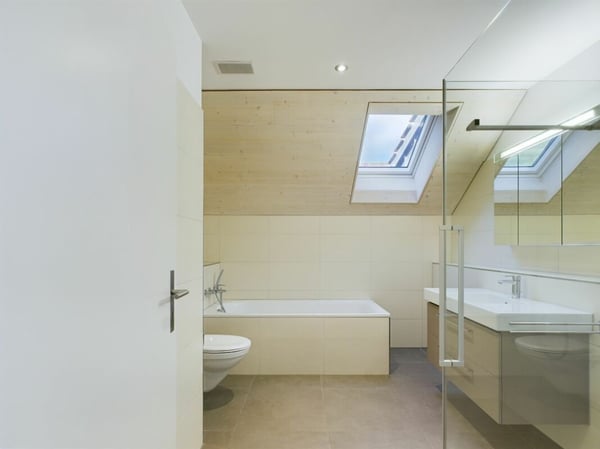 Dachwohnung am Südhang mit Weitblick 12