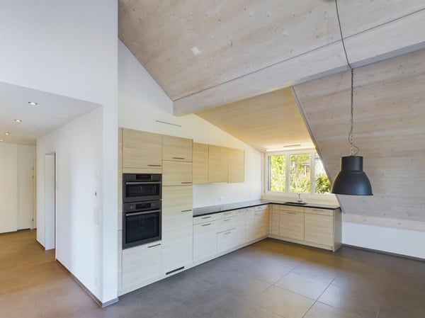 Dachwohnung am Südhang mit Weitblick 6