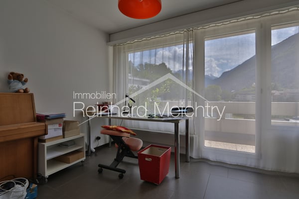 Top Attikawohnung mit dem besten Ausblick von Visp 13