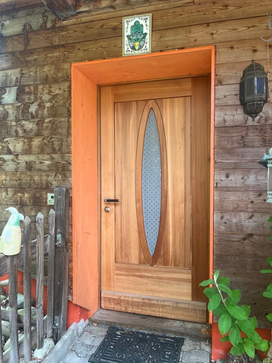 1.5-Zimmer Einfamilienhaus mit einem idyllischen Umschwung, verschiedenen Sitzplätzen + Gartenhaus. 17