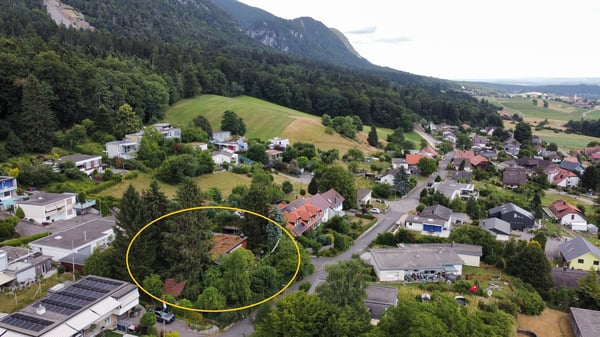 1.5-Zimmer Einfamilienhaus mit einem idyllischen Umschwung, verschiedenen Sitzplätzen + Gartenhaus. 3