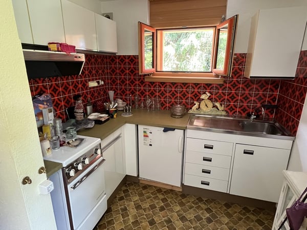 1.5-Zimmer Einfamilienhaus mit einem idyllischen Umschwung, verschiedenen Sitzplätzen + Gartenhaus. 20