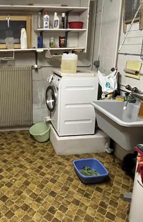 1.5-Zimmer Einfamilienhaus mit einem idyllischen Umschwung, verschiedenen Sitzplätzen + Gartenhaus. 22