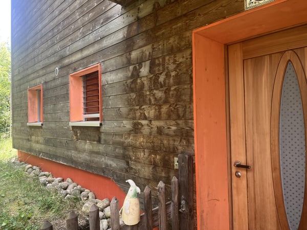 1.5-Zimmer Einfamilienhaus mit einem idyllischen Umschwung, verschiedenen Sitzplätzen + Gartenhaus. 4