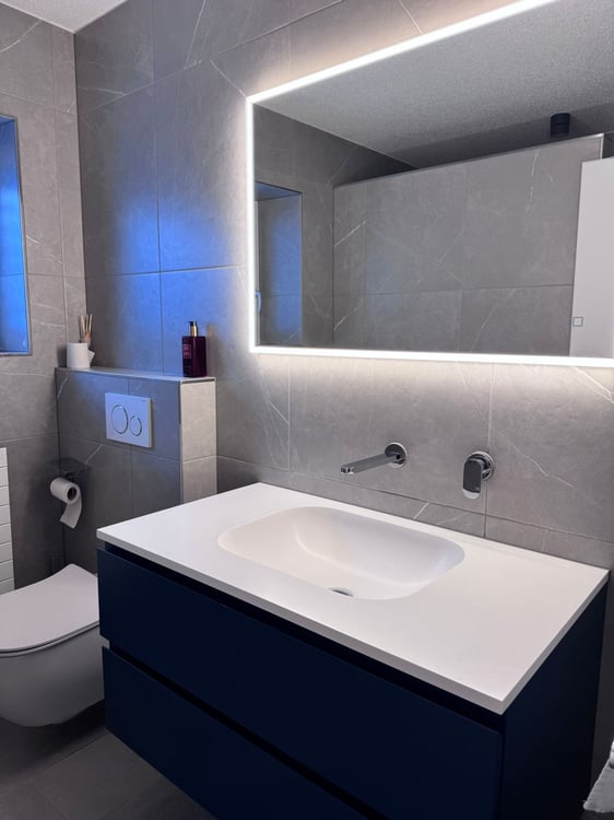 Exklusives Einfamilienhaus mit Einliegerwohnung an ruhiger Hanglange. 15