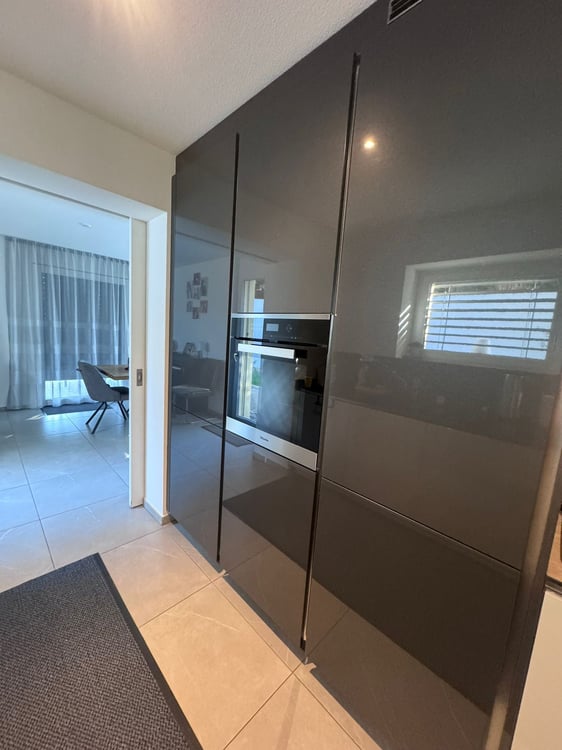 Exklusives Einfamilienhaus mit Einliegerwohnung an ruhiger Hanglange. 7