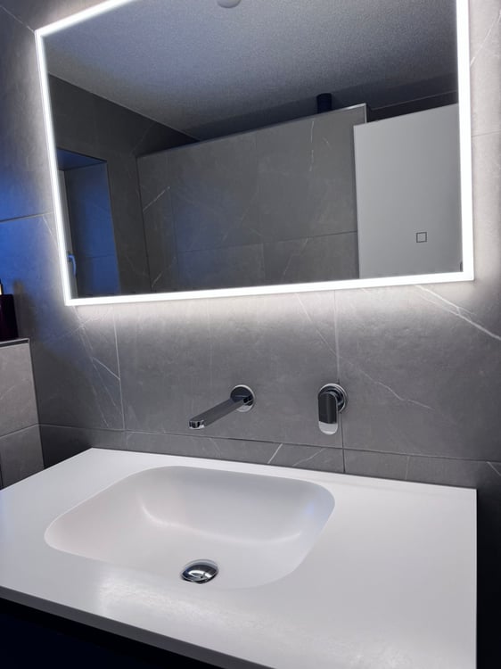 Exklusives Einfamilienhaus mit Einliegerwohnung an ruhiger Hanglange. 16