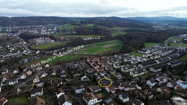 Exklusives Einfamilienhaus mit Einliegerwohnung an ruhiger Hanglange. 29