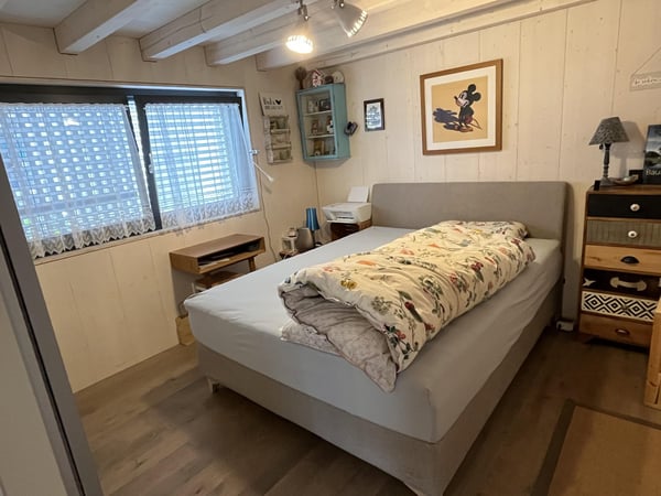 Kleinhaus (2.5 Zimmer, neuwertig) mit Garten an idyllischer Lage im Feriendorf Walde (mit Freibad). 11