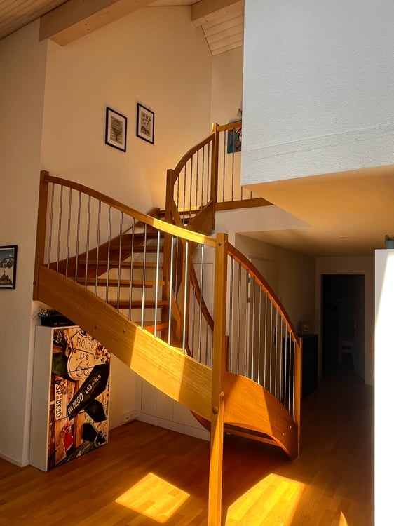 4.5-Zimmer-Maisonette-Wohnung mit viel Charme und grossem Balkon. 13