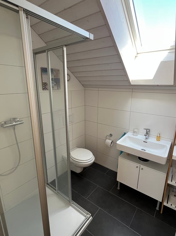 4.5-Zimmer-Maisonette-Wohnung mit viel Charme und grossem Balkon. 17