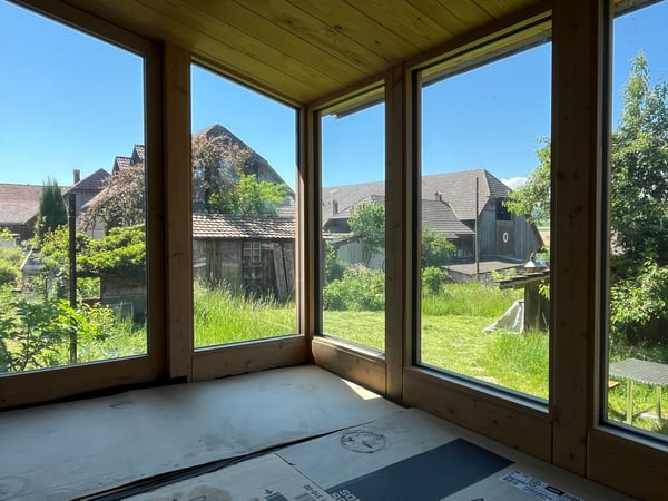 Bauernhausteil zum selber fertig ausbauen an ruhiger Lage mit schönem Garten. 7