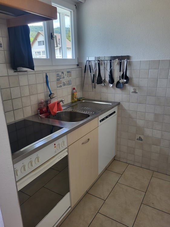 Schöne 4.5 Zimmer Wohnung 2