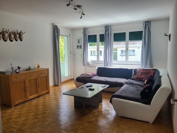 Schöne 4.5 Zimmer Wohnung 5