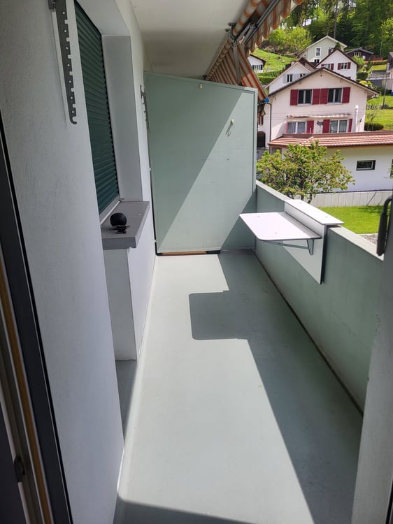 Schöne 4.5 Zimmer Wohnung 9