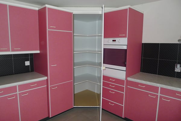 Grosse 4-Zimmer-Wohnung mit Balkon und Kamin, TOP-Lage in Steffisburg 8