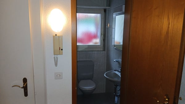 Grosse 4.5 -Zimmer-Wohnung mit Balkon und Kamin, TOP-Lage in Steffisburg 9