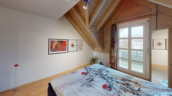 Helle, grosszügige 5.5-Zimmer-Maisonettewohnung mit 3 Parkplätzen an zentraler Lage in Burgdorf 9