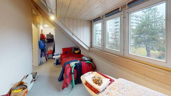 Helle, grosszügige 5.5-Zimmer-Maisonettewohnung mit 3 Parkplätzen an zentraler Lage in Burgdorf 13