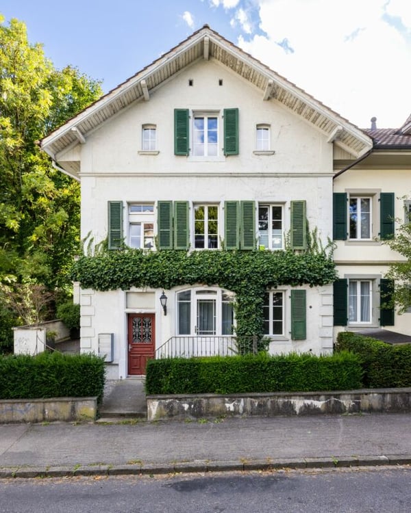 Möbliertes 1.5 Zimmer Business Apartment mit dem Thema Le Corbusier 2