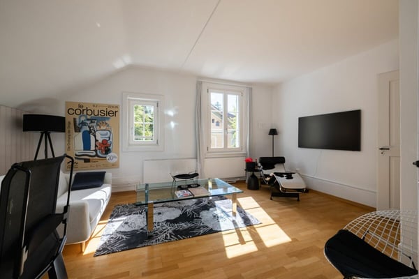 Möbliertes 1.5 Zimmer Business Apartment mit dem Thema Le Corbusier 1