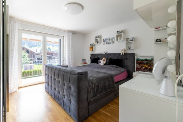 Doppeleinfamilienhaus in Reutigen 12