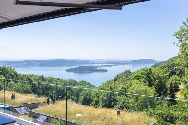 Appartement en attique avec vue sur le lac- 10min de Bienne, 25min de Neuchâtel 1