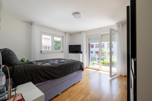 Doppeleinfamilienhaus in Reutigen 11