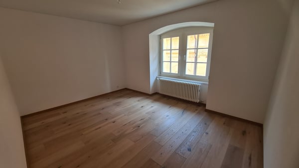 Spacieux 3.0 pièces avec cachet au centre ville 4