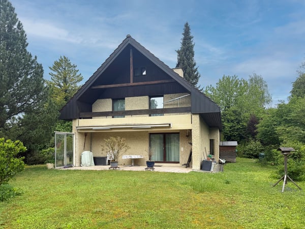 Charmantes Einfamilienhaus in ruhiger Lage in Wetzikon 1