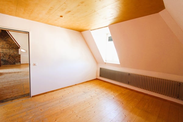 Stimmige 2.5-Dachwohnung mit Galerie und viel Charme 4