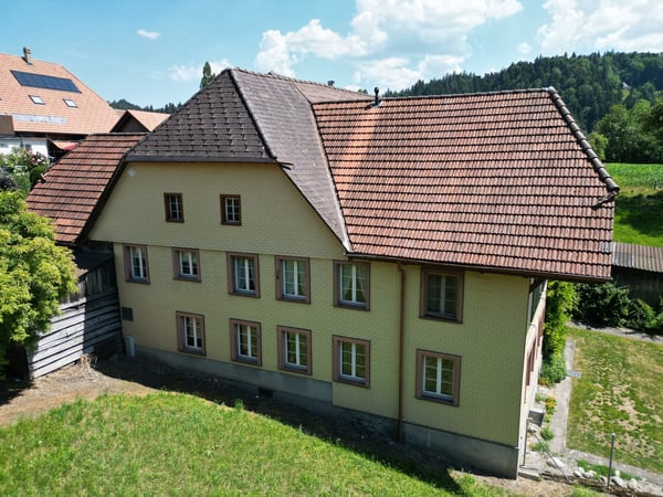 Mehrfamilienhaus mit Gewerbe in Sumiswald 3