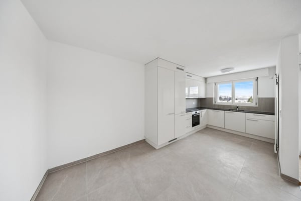 Totalsanierte, helle 5.5-Zimmer-Wohnung in Sumiswald 2