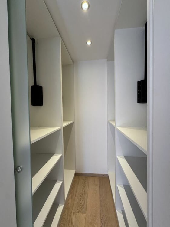 Élégant 1.5 pièces avec terrasse et vue lac d'exception 12