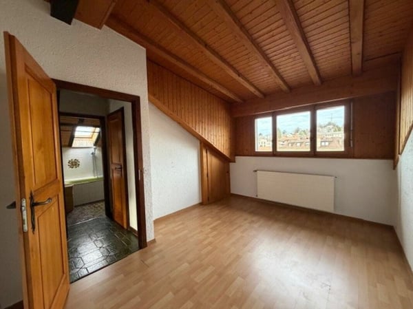 Grand appartement de 1.5 pièces proche de la gare 7