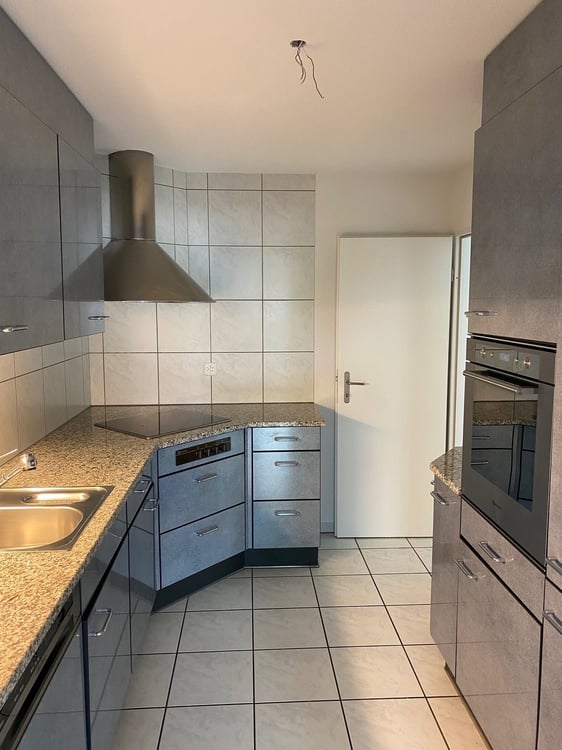 Ihr neues zu Hause mit eigenem Gartensitzplatz 3