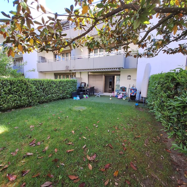 Ihr neues zu Hause mit eigenem Gartensitzplatz 11