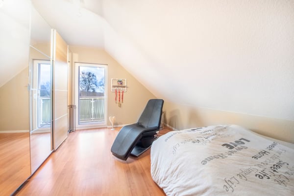 Freistehendes 5.5-Zimmer-Einfamilienhaus mit unschlagbar tiefen Energiekosten 10