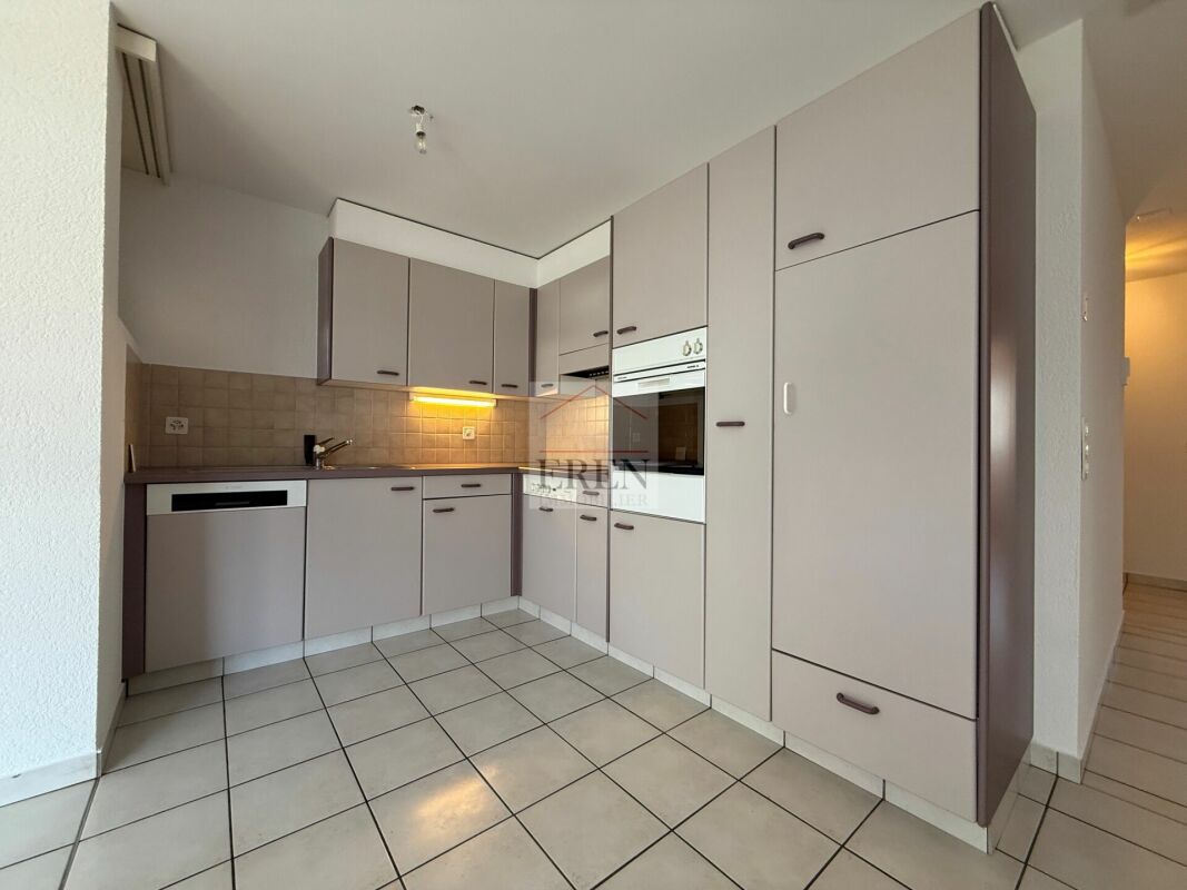 Appartement 3,5 pièces au 1er étage à louer à Conthey