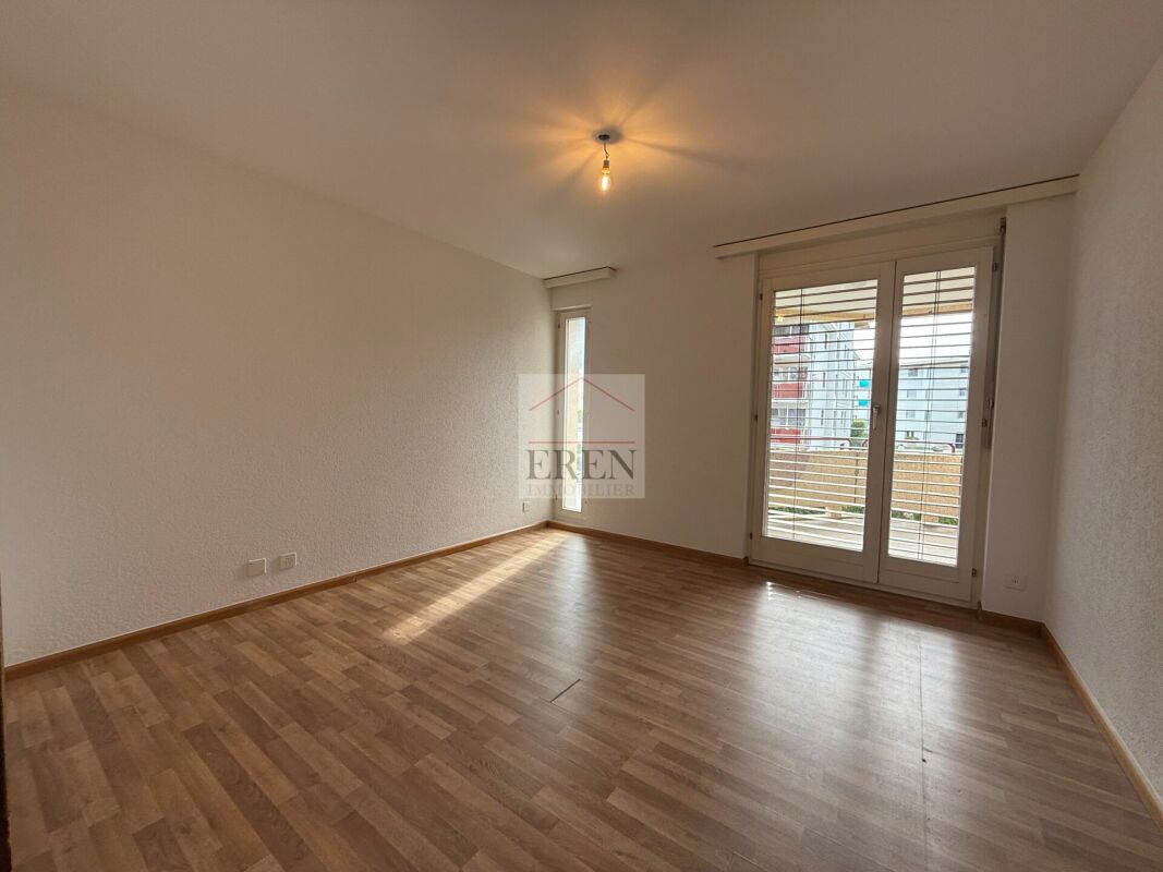 Appartement 3,5 pièces au 1er étage à louer à Conthey