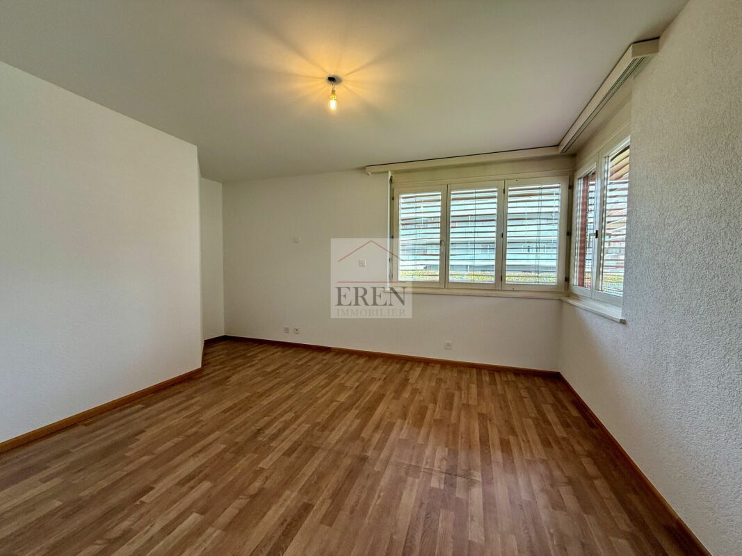 Appartement 3,5 pièces au 1er étage à louer à Conthey